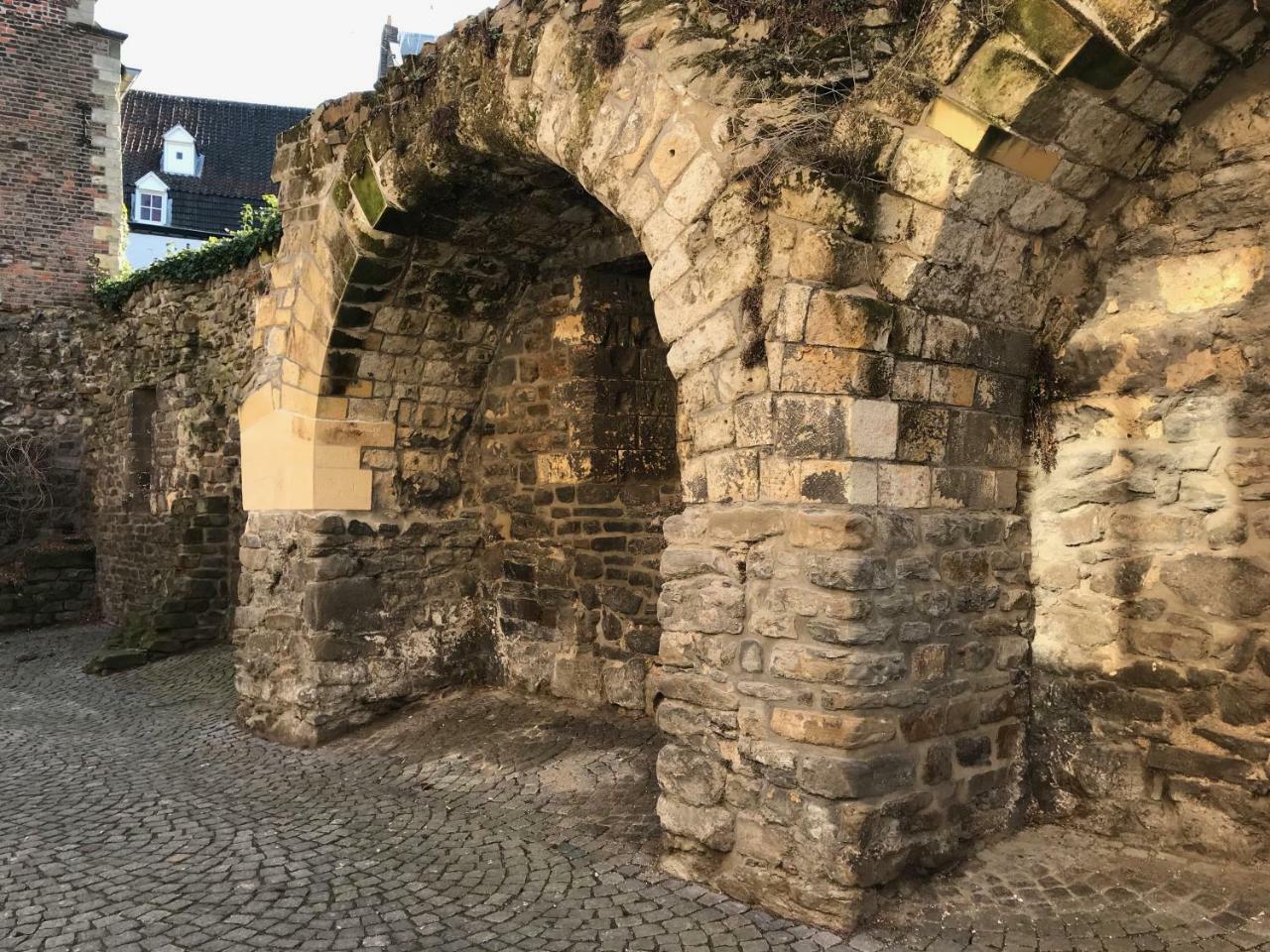 Logis Pastis Hotel Maastricht Luaran gambar